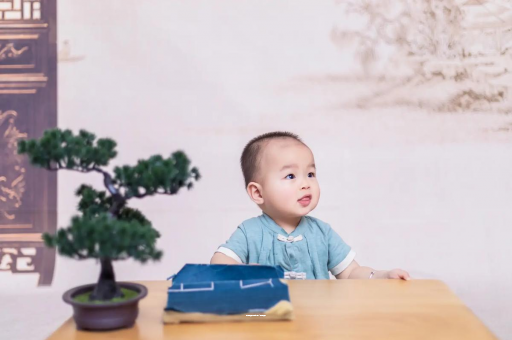 随县宝宝喊肚子疼怎么回事